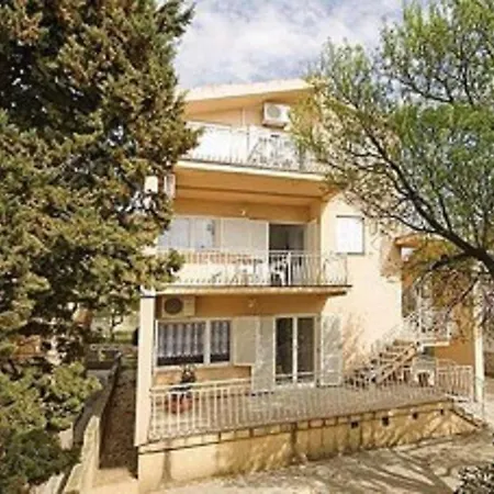 Holiday Mitrovic Apartment *