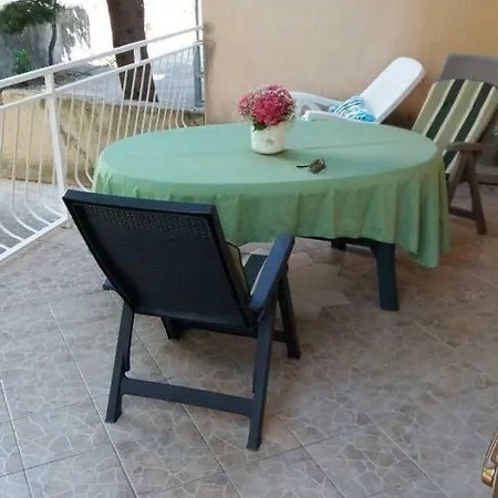 Holiday Mitrovic Rovanjska