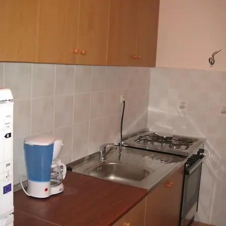 Apartamento Holiday Mitrovic For 12-14 People